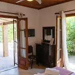 Sea Zoe, Summer House