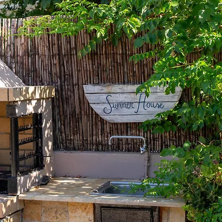 Sea Zoe, Summer House * ラガナス