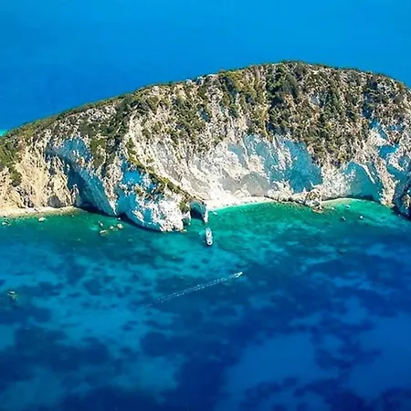 Sea Zoe, Summer House *