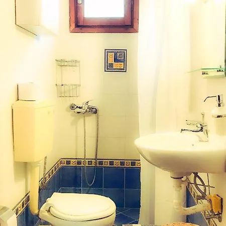 Sea Zoe, Summer House *